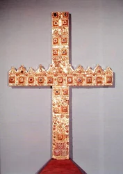 Krzyż z dwóch koron, 1472-88 (złoto, drewno, perły i kamienie szlachetne)